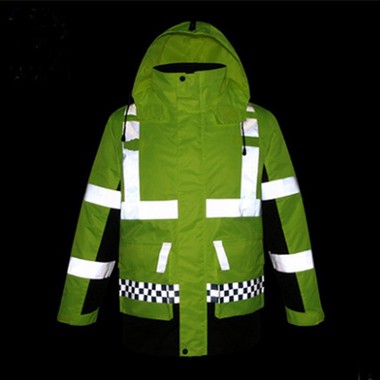 Áo phản quang ngày càng được ưa chuộng