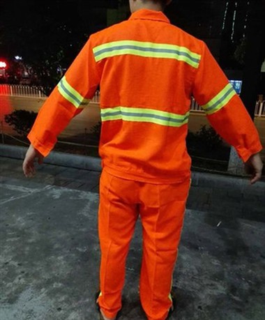 Hộ tống thiên thần cho công nhân vệ sinh, áo phản quang có túi
